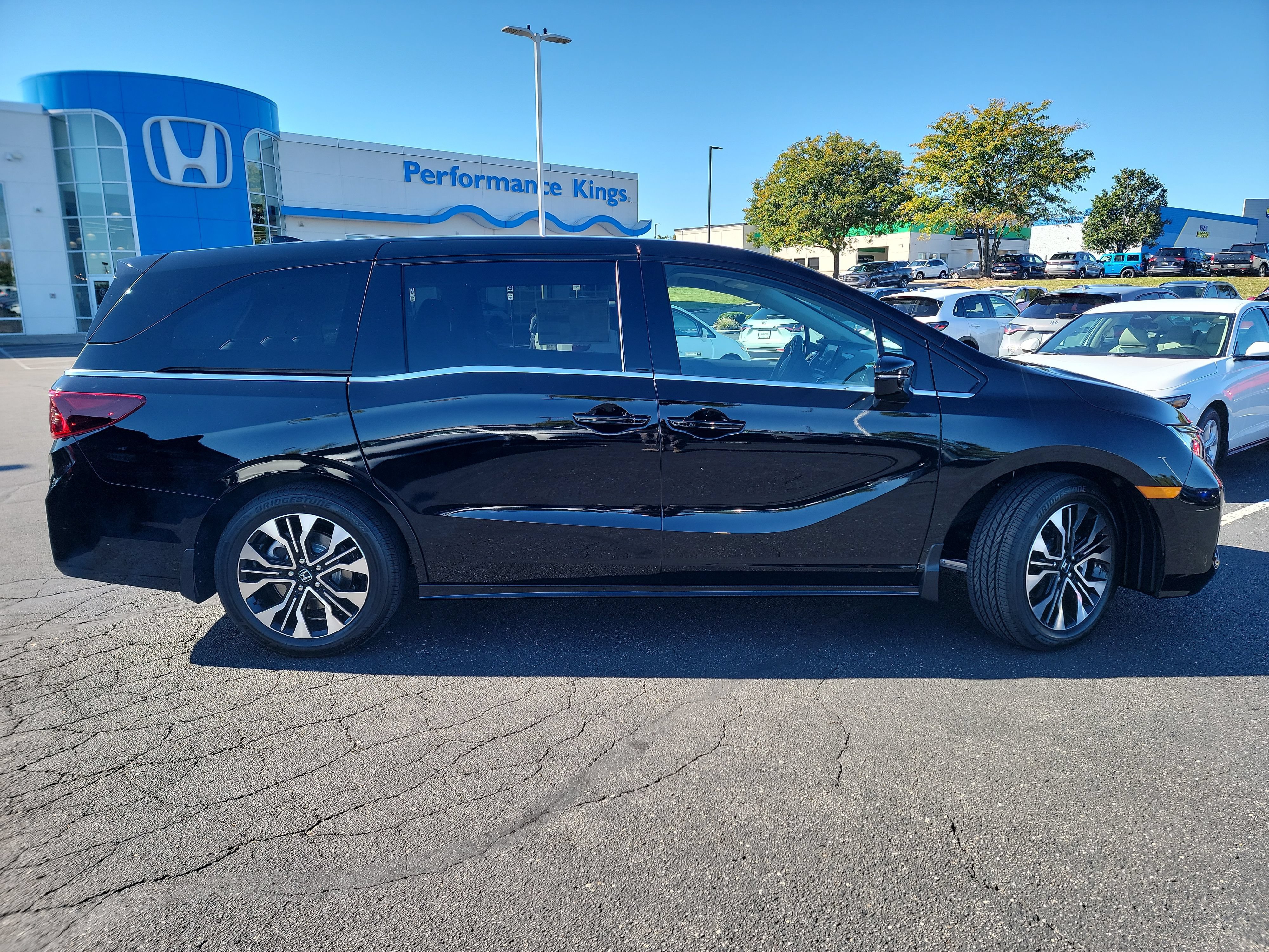 New 2027 Honda Odyssey Elite image 11