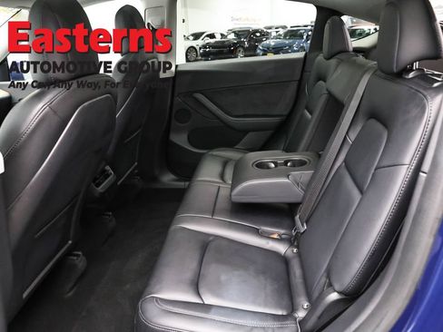 Used 2022 Tesla Model Y Long Range image 16