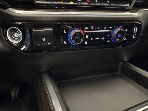 Used 2025 Chevrolet Silverado 2500 LT w/ All Star Edition AWD/4WD image 40