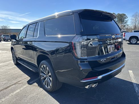 New 2026 Chevrolet Suburban High Country w/ Sun And Tow Package RWD image 7