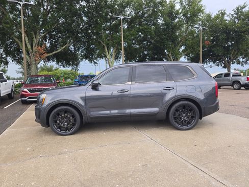 Used 2022 Kia Telluride EX w/ EX Premium Package AWD/4WD image 5
