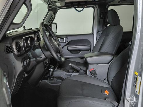 Used 2021 Jeep Gladiator Sport AWD/4WD image 11