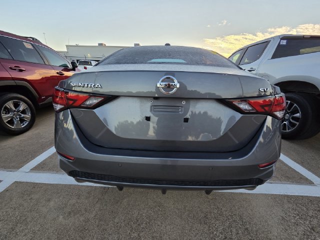 Used 2023 Nissan Sentra SV FWD image 5
