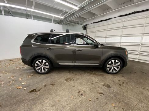 Used 2021 Kia Telluride EX w/ EX Premium Package image 7
