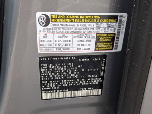 Used 2025 Volkswagen ID. Buzz Pro S Plus RWD image 38
