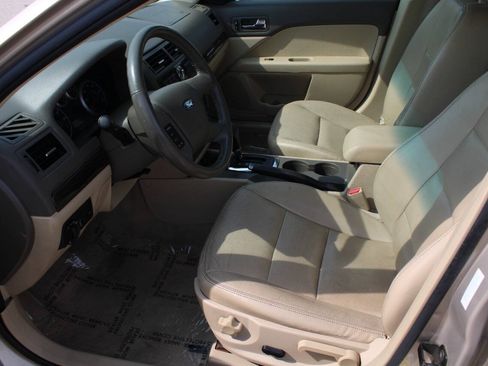 Used 2008 Ford Fusion SEL FWD image 16