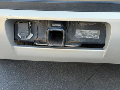Used 2007 Chevrolet Suburban LT w/ LT Preferred Equipment Group AWD/4WD image 19