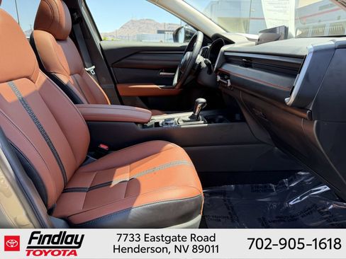 Used 2025 MAZDA CX-50 Meridian Edition w/ Apex Package AWD/4WD image 15