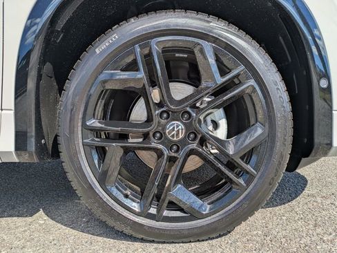 New 2026 Volkswagen Tiguan SE R-Line image 11