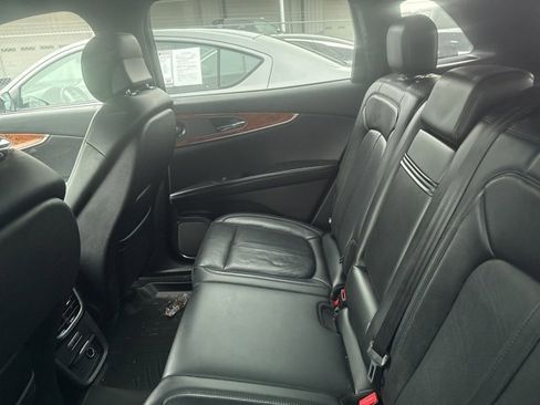 Used 2019 Lincoln Nautilus Reserve image 14