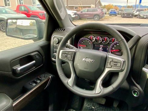 Used 2022 Chevrolet Silverado 1500 RST w/ LPO, Blackout Package image 39