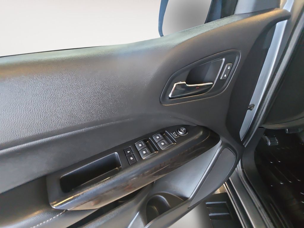 Used 2018 GMC Canyon SLT w/ Driver Alert Package AWD/4WD image 10