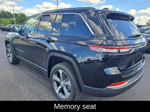 Used 2023 Jeep Grand Cherokee 4WD 4xe image 5