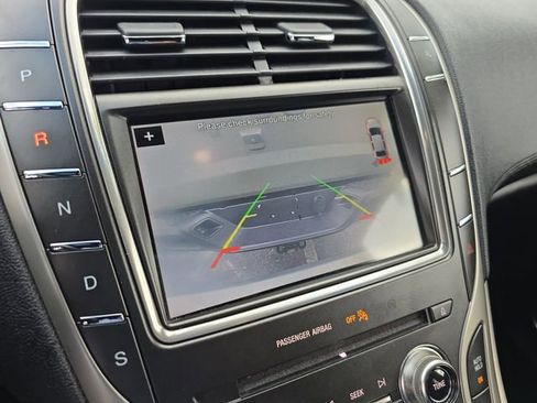 Used 2019 Lincoln Nautilus FWD image 24