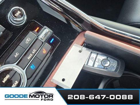 Used 2023 Lincoln Navigator Reserve image 17