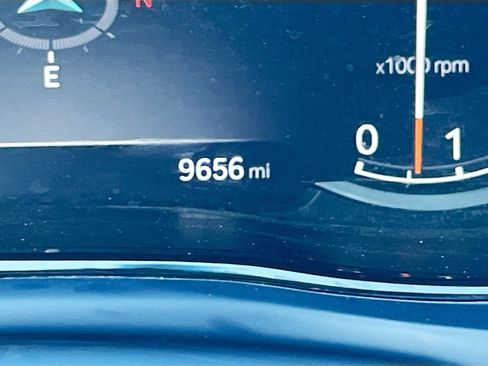 Used 2025 Genesis GV70 3.5T Sport image 12