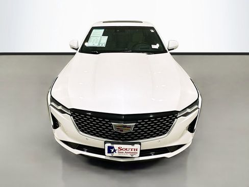 Used 2023 Cadillac CT4 Premium Luxury RWD image 2
