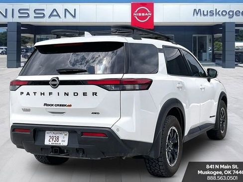 Used 2025 Nissan Pathfinder Rock Creek AWD/4WD image 5