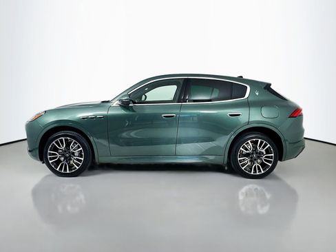 New 2025 Maserati Grecale GT image 5