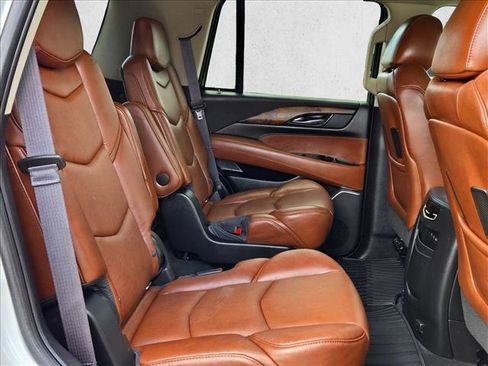 Used 2017 Cadillac Escalade Premium Luxury w/ LPO, Radiant Package RWD image 23