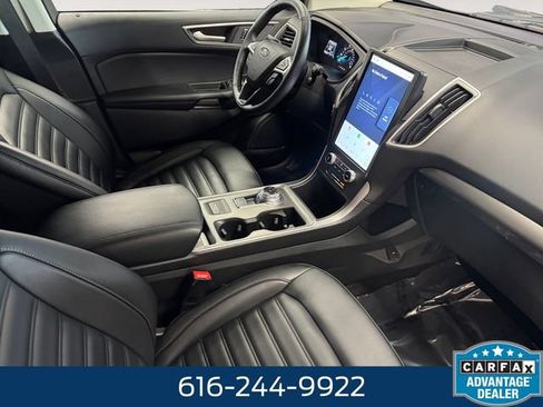 Used 2024 Ford Edge SEL w/ Convenience Package AWD/4WD image 4