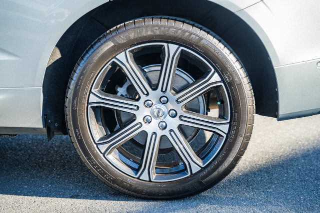 Used 2018 Volvo XC60 T6 Inscription w/ Convenience Package AWD/4WD image 19