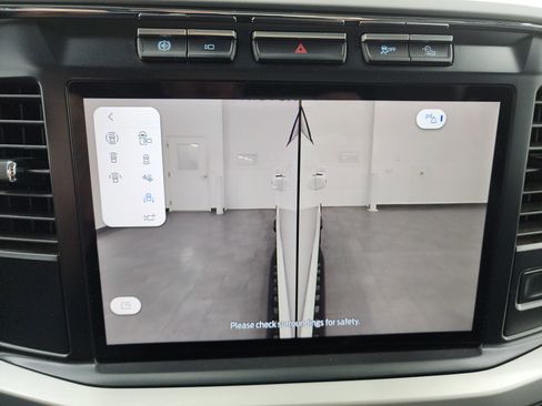 Used 2023 Ford F250 XLT w/ Tremor Off-Road Package image 58