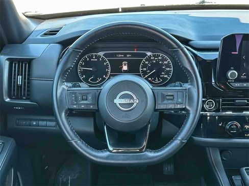 Used 2024 Nissan Pathfinder Rock Creek image 27