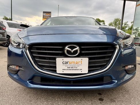 Used 2018 MAZDA MAZDA3 Touring FWD image 5