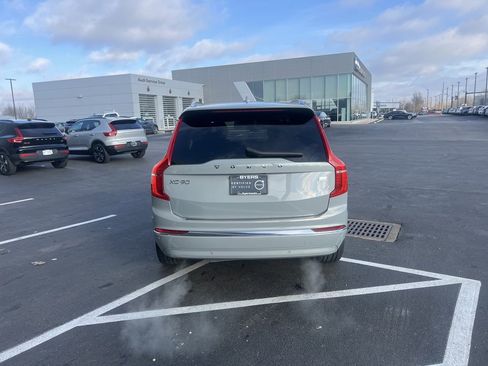 Certified 2024 Volvo XC90 T8 Plus w/ Protection Package Premier image 3