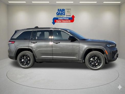 New 2026 Jeep Grand Cherokee Altitude AWD/4WD image 4