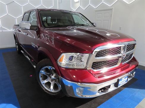 Used 2016 RAM 1500 Laramie w/ Convenience Group AWD/4WD image 5