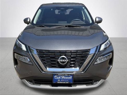 Certified 2023 Nissan Rogue SV image 3