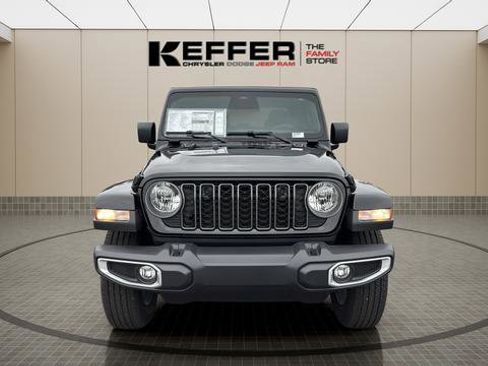 New 2026 Jeep Gladiator Sport image 8