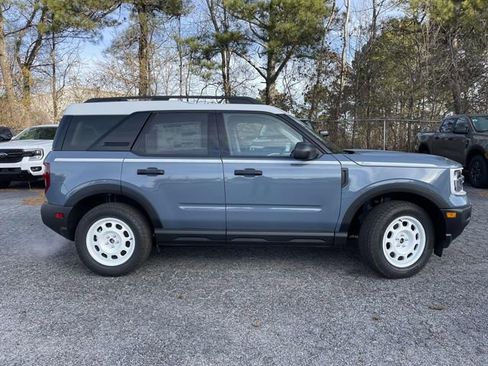 New 2025 Ford Bronco Sport Heritage w/ Convenience Package AWD/4WD image 2