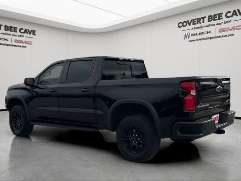 Used 2023 Chevrolet Silverado 1500 ZR2 w/ Technology Package image 6