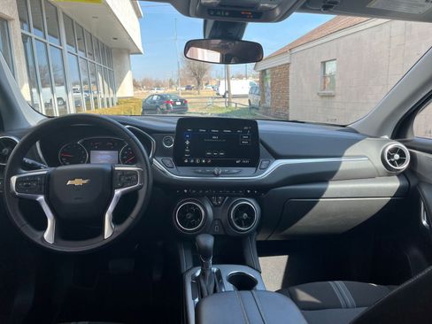 Used 2025 Chevrolet Blazer LT image 34