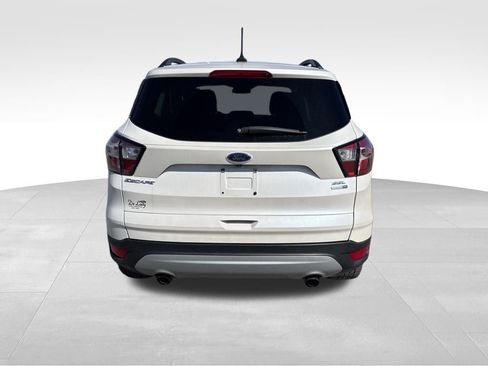 Used 2018 Ford Escape SEL image 9