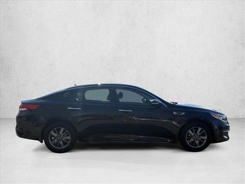 Used 2017 Kia Optima LX w/ Technology Package image 4