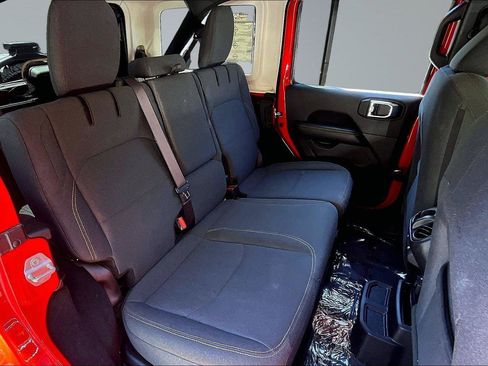 Certified 2025 Jeep Wrangler Unlimited Sahara AWD/4WD image 27