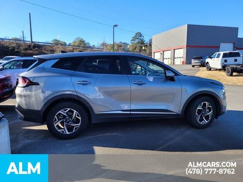 Used 2024 Kia Sportage LX image 15