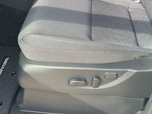 New 2026 Nissan Frontier SV w/ SV Convenience Package image 12