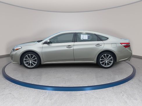 Used 2014 Toyota Avalon XLE Touring FWD image 8