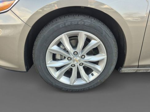 Used 2025 Chevrolet Malibu LT image 13