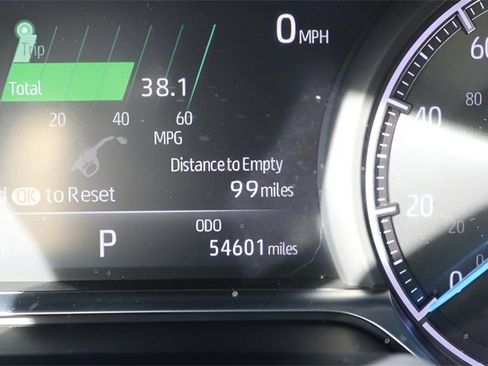 Used 2021 Toyota Venza XLE image 25