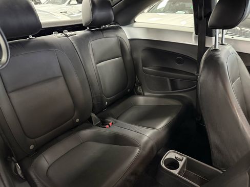 Used 2012 Volkswagen Beetle 2.5 image 16