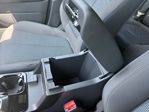 New 2026 Subaru Forester Premium AWD/4WD image 17