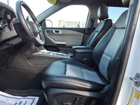Certified 2023 Ford Explorer XLT w/ Equipment Group 202A image 16