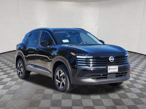 New 2026 Nissan Kicks SV image 2