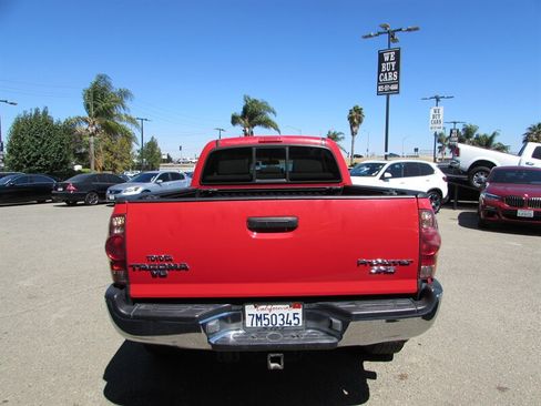 Used 2006 Toyota Tacoma PreRunner RWD image 6
